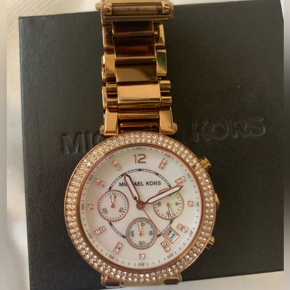 MICHAEL KORS
Parker Dark Rose Gold-Tone Watch - Picture 9 of 14